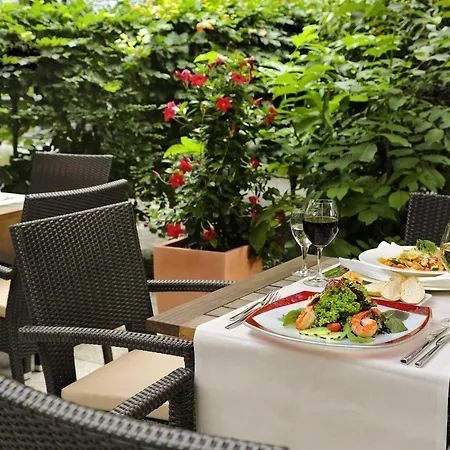 Novotel Duesseldorf City West-3